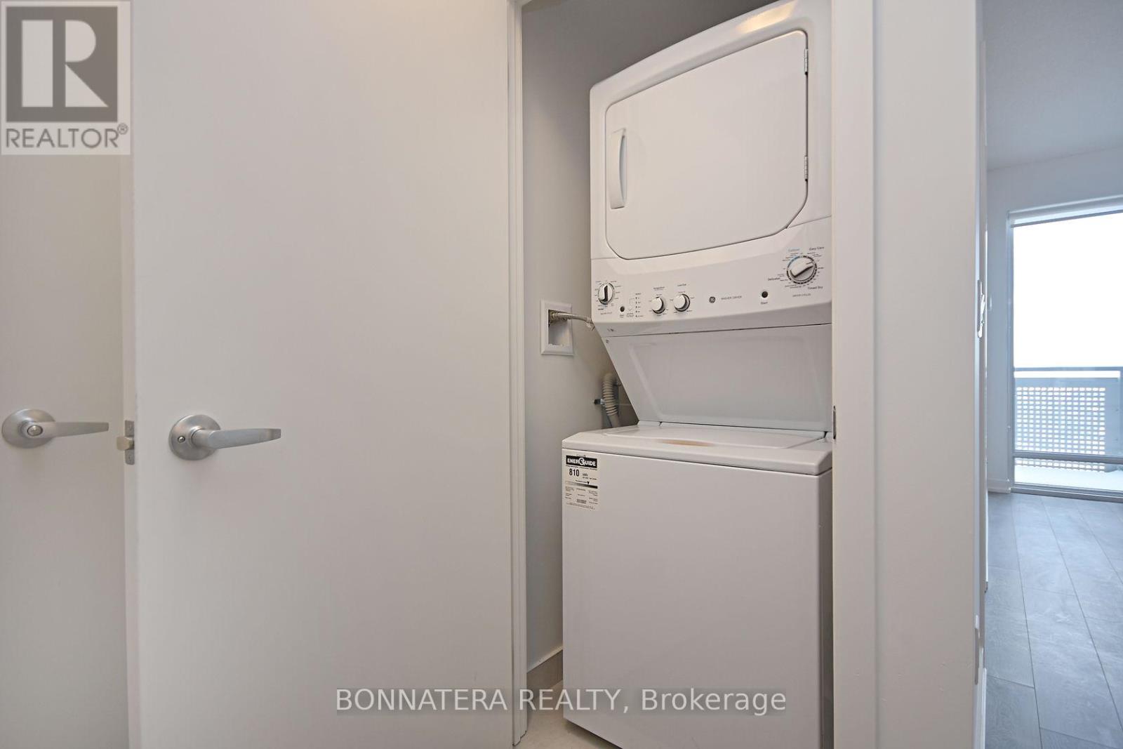 1613 - 2520 Eglinton Avenue W, Mississauga (Erin Mills), Ontario  L5M 0Y4 - Photo 14 - W12902920