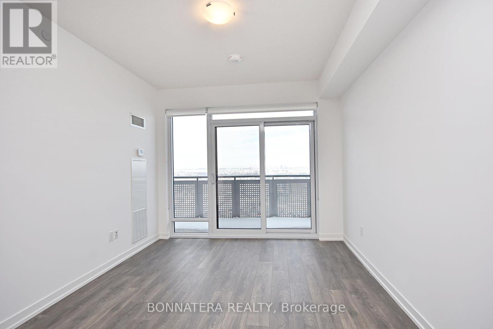 1613 - 2520 Eglinton Avenue W, Mississauga (Erin Mills), Ontario  L5M 0Y4 - Photo 8 - W12902920