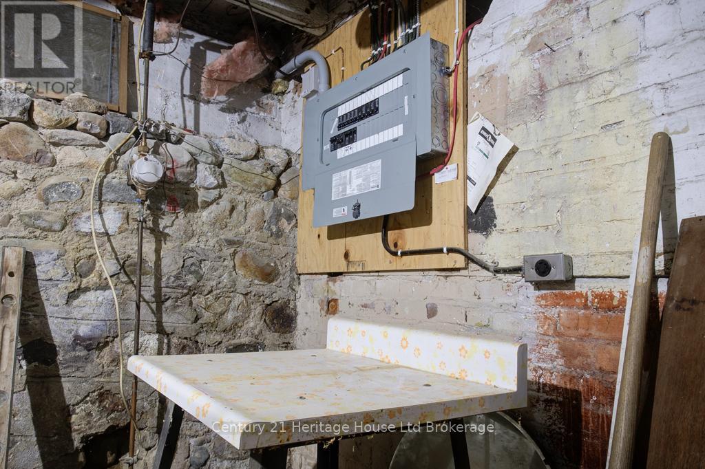 242 Wonham Street S, Ingersoll, Ontario  N5C 2Z6 - Photo 22 - X12902678