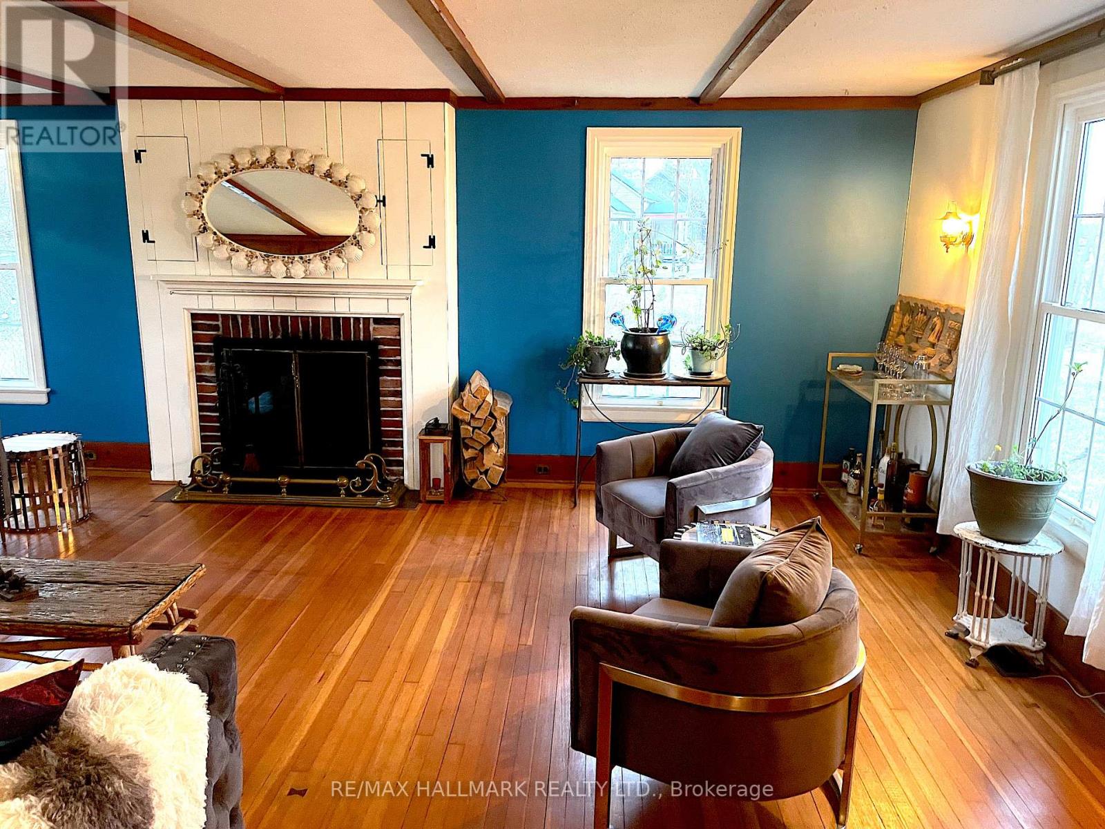 1927 Niagara Parkway, Fort Erie, Ontario  L2A 5M4 - Photo 4 - X12902632