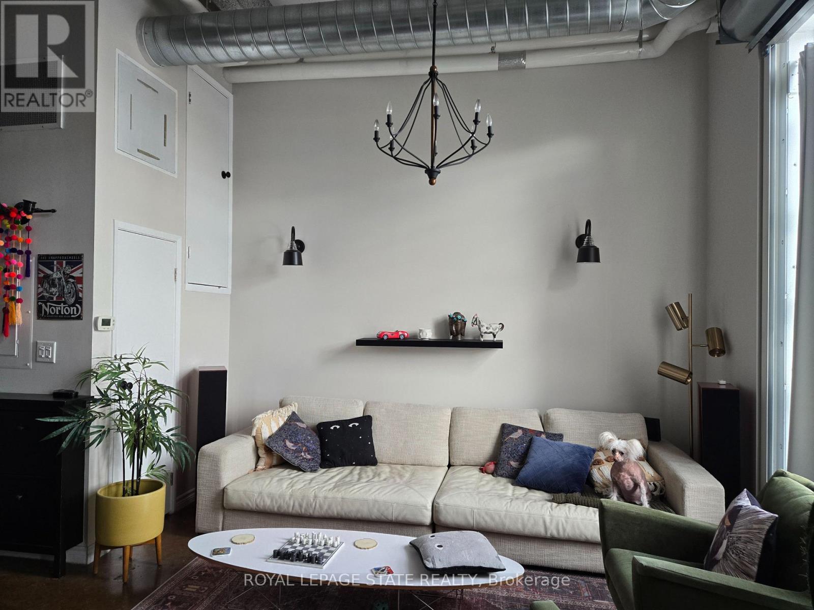 202 - 11 Rebecca Street, Hamilton, Ontario  L8R 3H7 - Photo 5 - X12902648