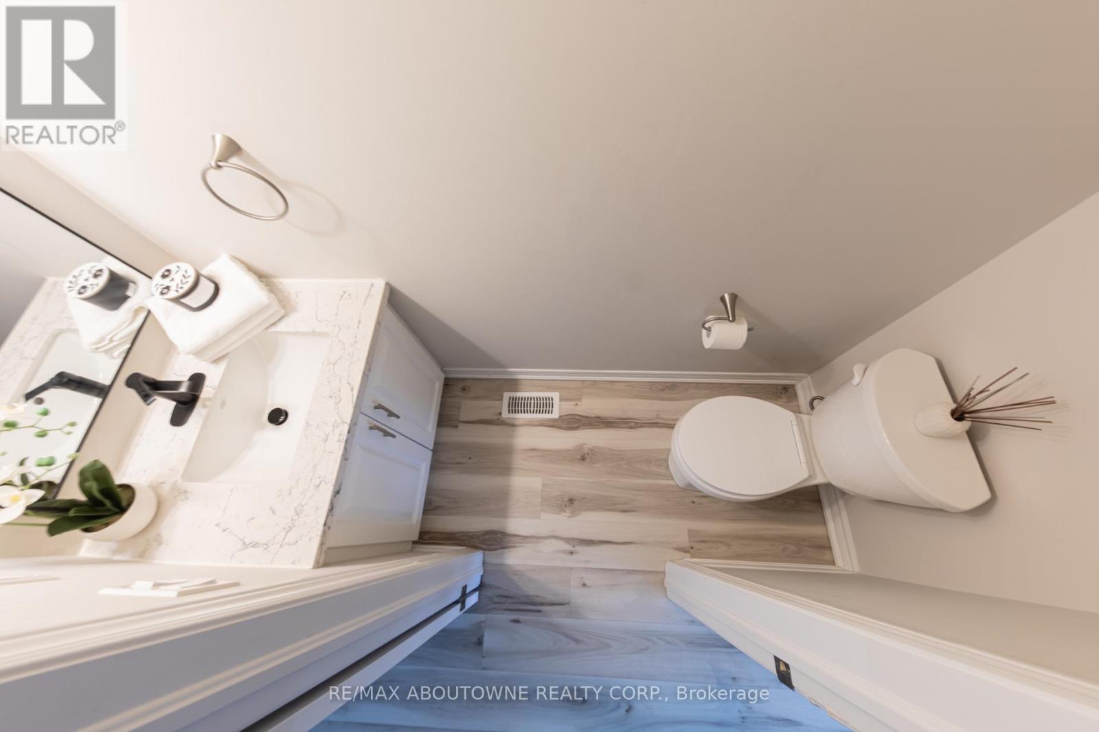 15 Barley Lane, Hamilton, Ontario  L9K 0K1 - Photo 16 - X12902654