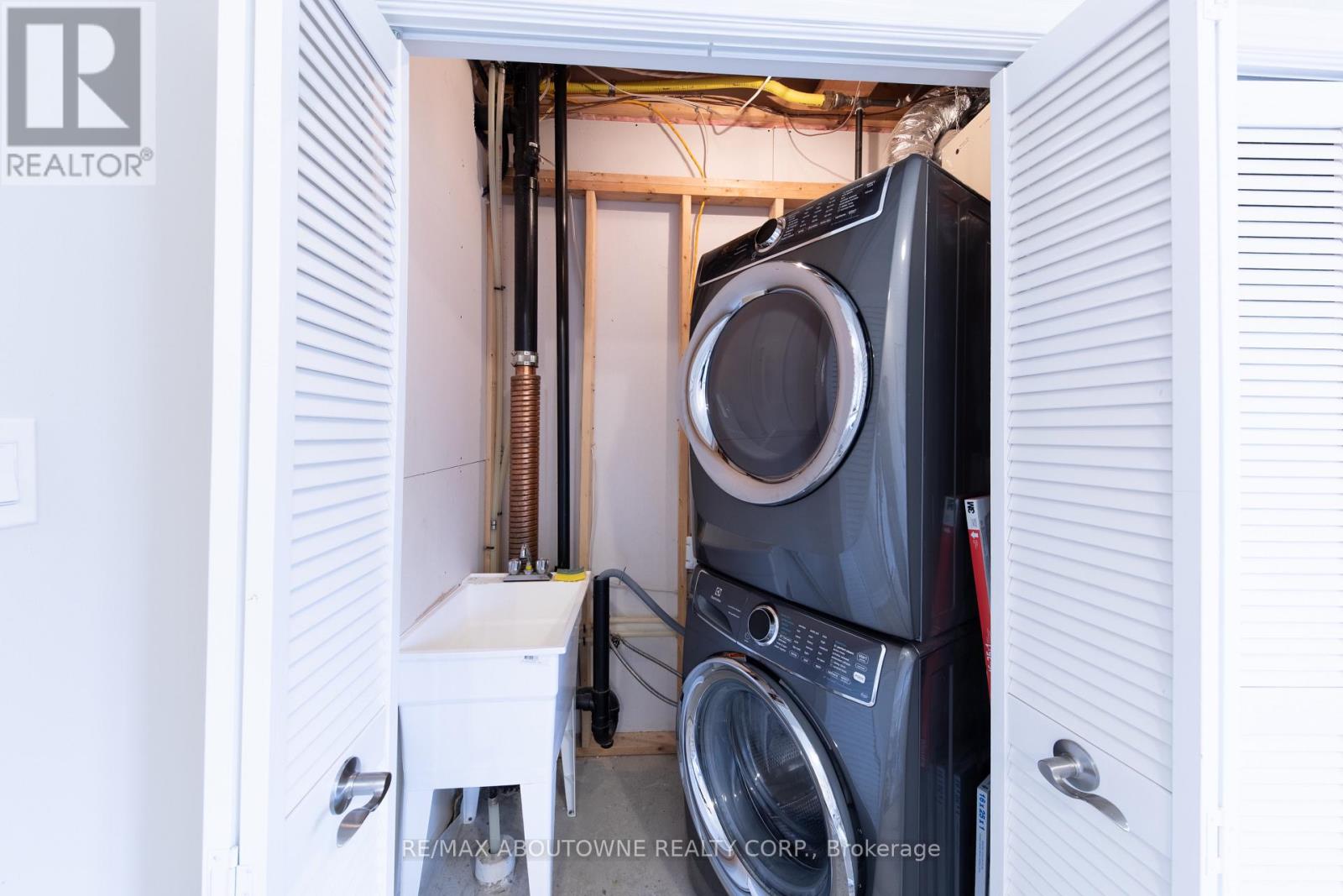 15 Barley Lane, Hamilton, Ontario  L9K 0K1 - Photo 34 - X12902654