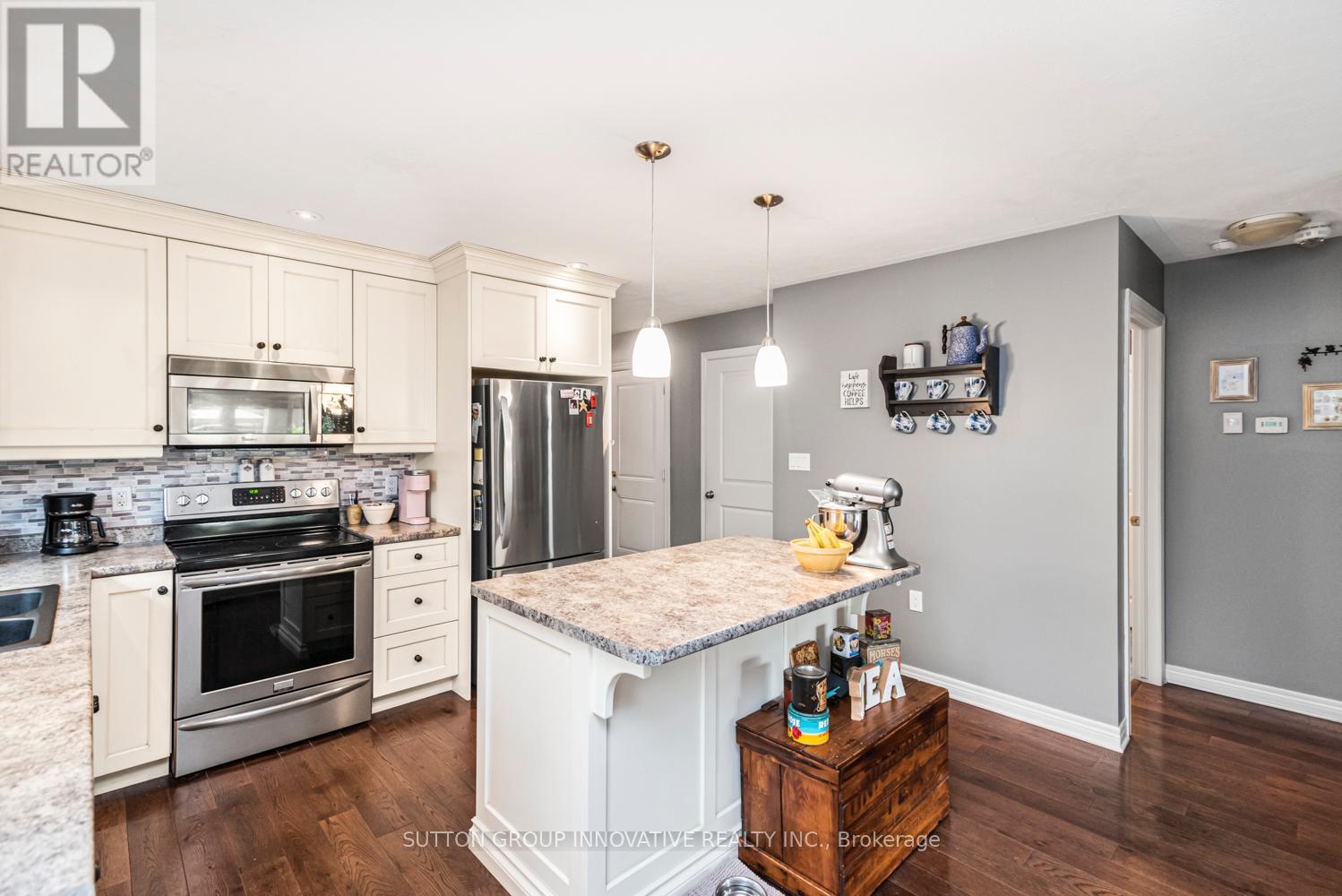 70 Postma Drive, Haldimand, Ontario  N1A 0B2 - Photo 12 - X12902722