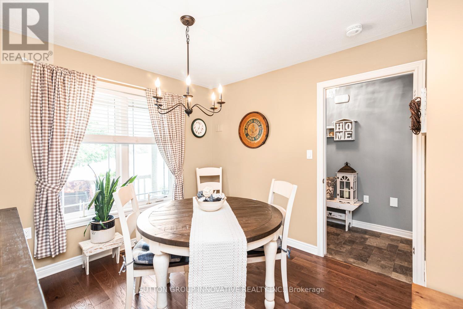 70 Postma Drive, Haldimand, Ontario  N1A 0B2 - Photo 8 - X12902722