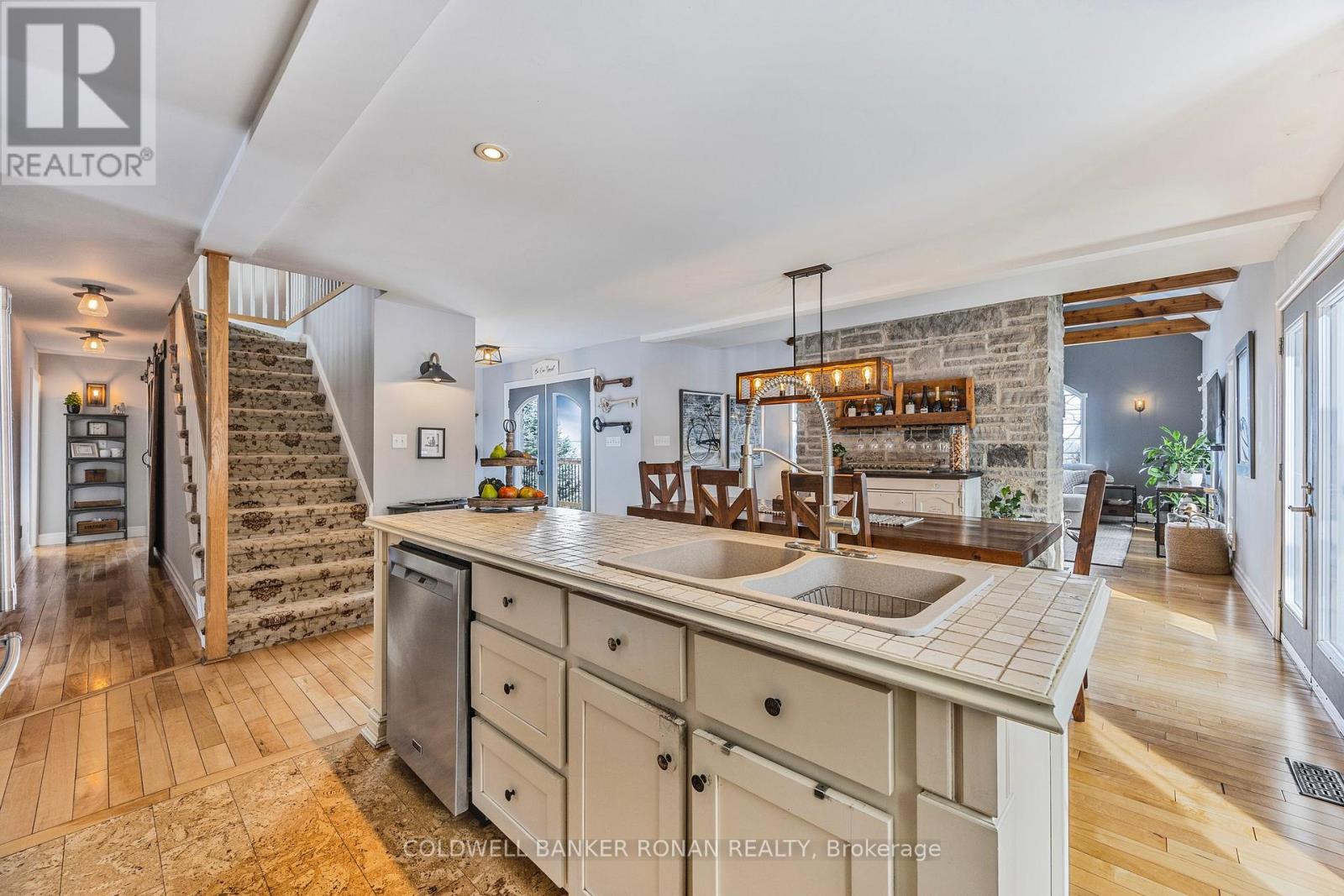 38 Big Tree Circle, Mulmur, Ontario  L0M 1M0 - Photo 15 - X12902728