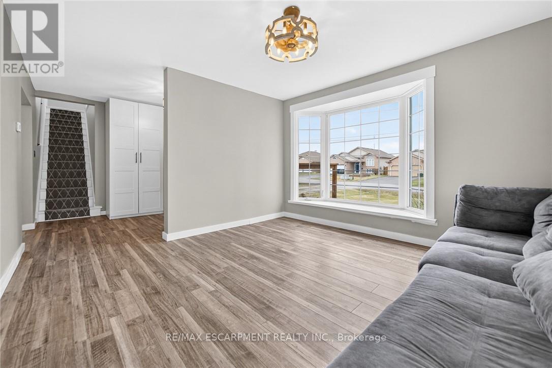 29 Quaker Road, Welland, Ontario  L3C 3G3 - Photo 9 - X12902762