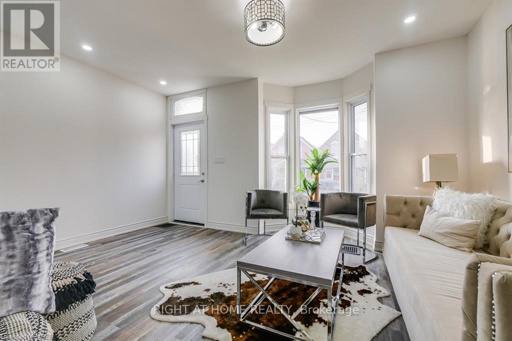 120 Tisdale Street N, Hamilton (Landsdale), Ontario  L8L 5M6 - Photo 7 - X12902766