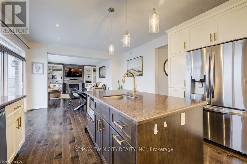 268 Evens Pond Crescent, Kitchener, Ontario  N2R 0B8 - Photo 11 - X12902882