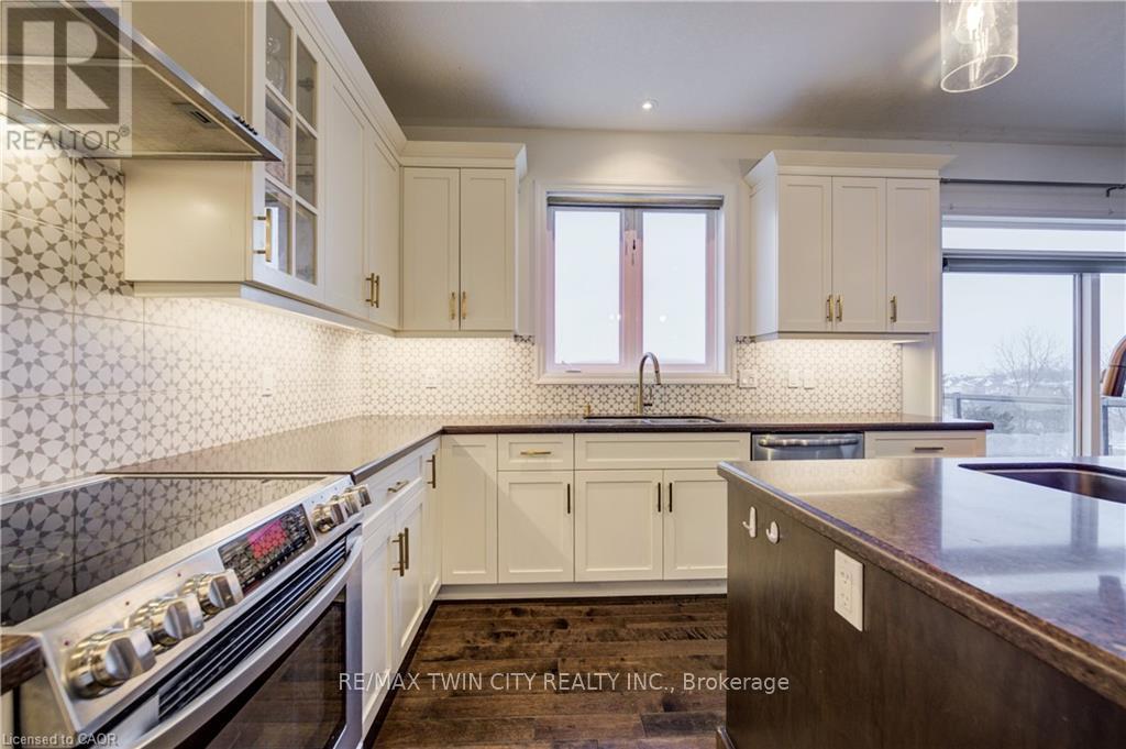 268 Evens Pond Crescent, Kitchener, Ontario  N2R 0B8 - Photo 14 - X12902882