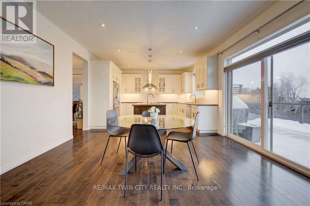 268 Evens Pond Crescent, Kitchener, Ontario  N2R 0B8 - Photo 16 - X12902882