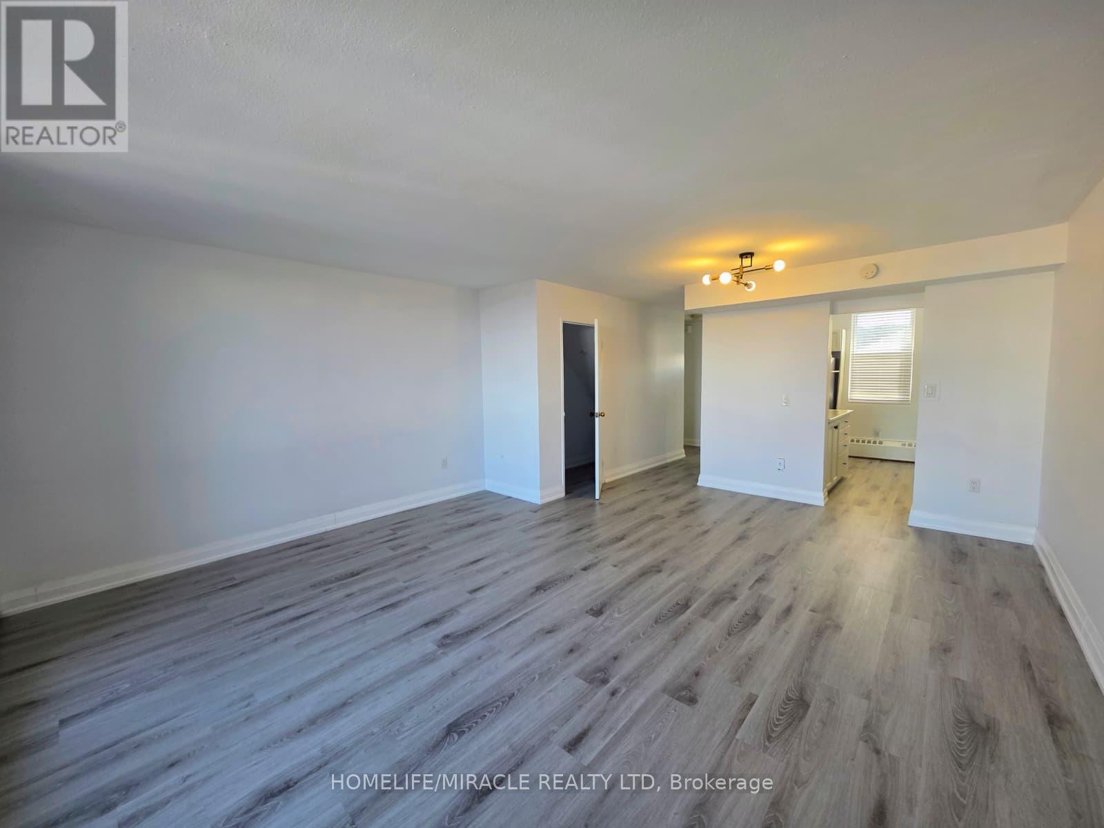 724 - 350 Quigley Road, Hamilton, Ontario  L8K 5N2 - Photo 10 - X12902924