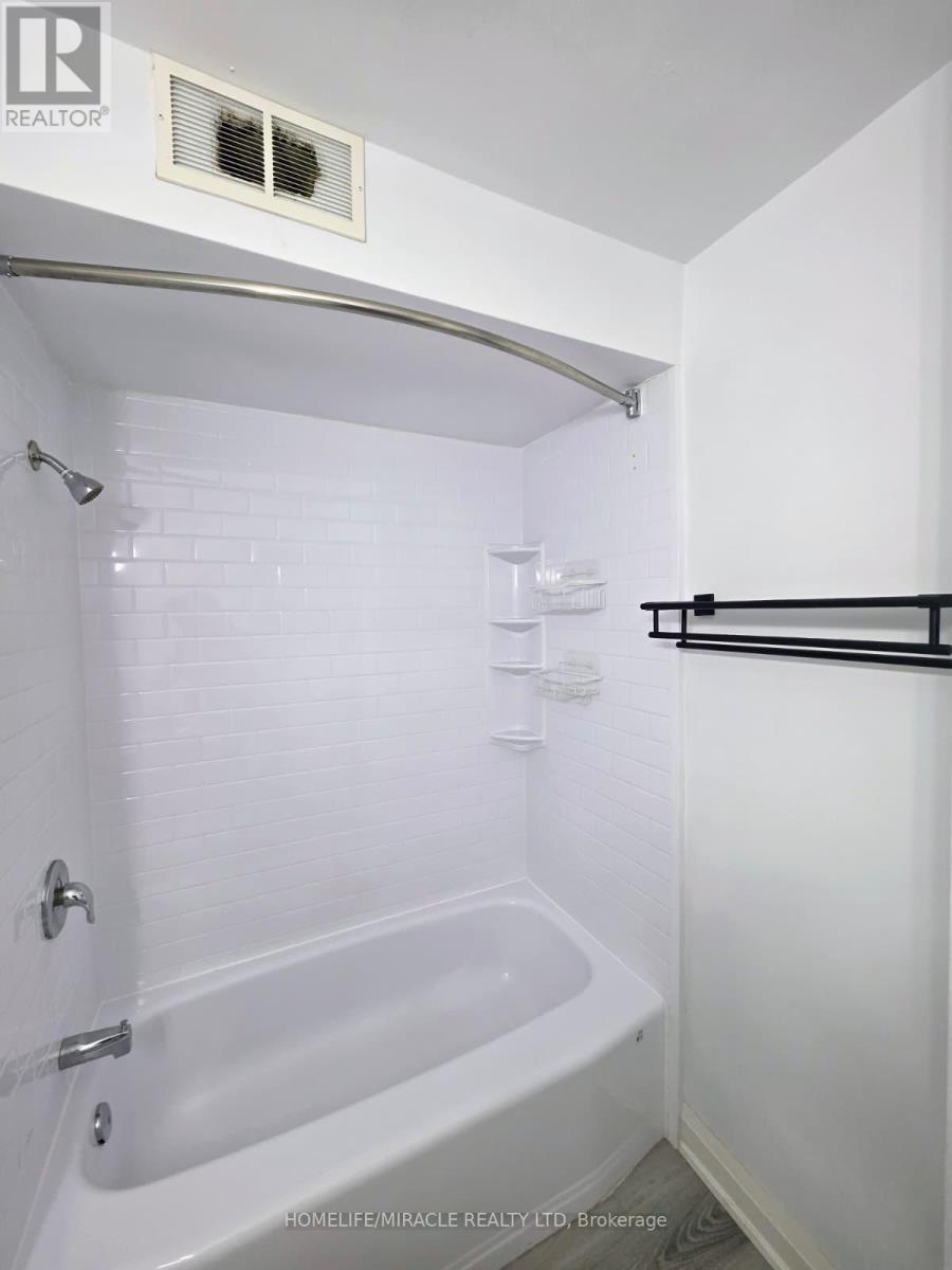 724 - 350 Quigley Road, Hamilton, Ontario  L8K 5N2 - Photo 17 - X12902924