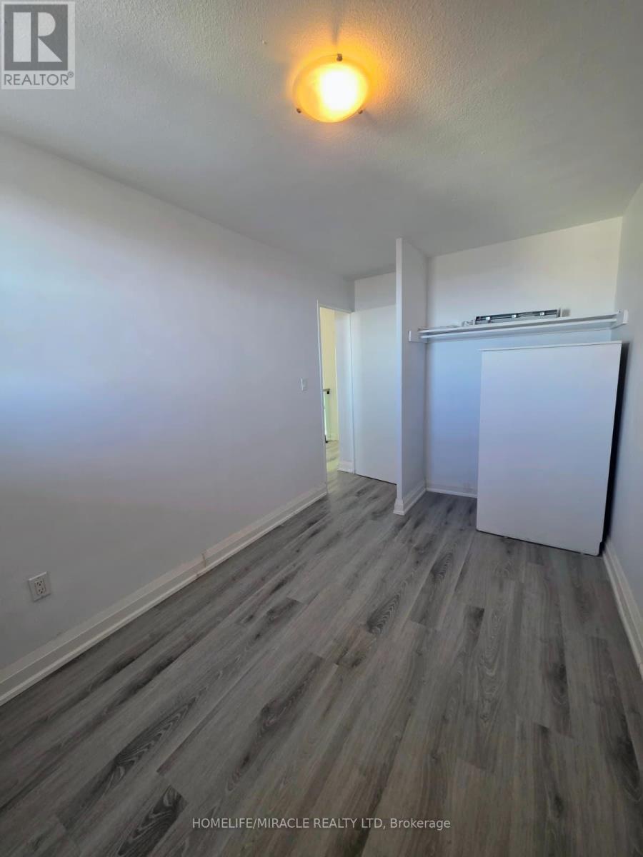 724 - 350 Quigley Road, Hamilton, Ontario  L8K 5N2 - Photo 18 - X12902924