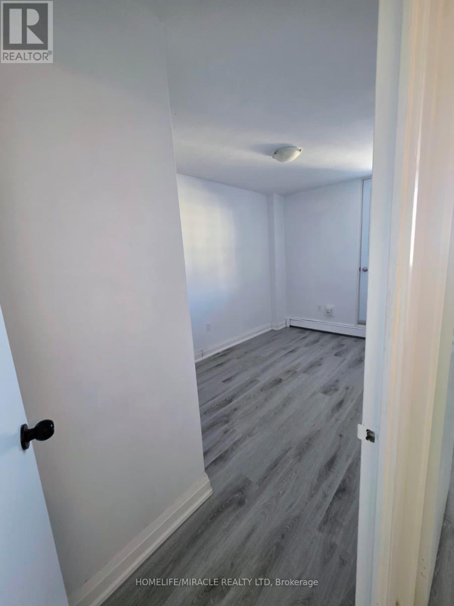 724 - 350 Quigley Road, Hamilton, Ontario  L8K 5N2 - Photo 21 - X12902924