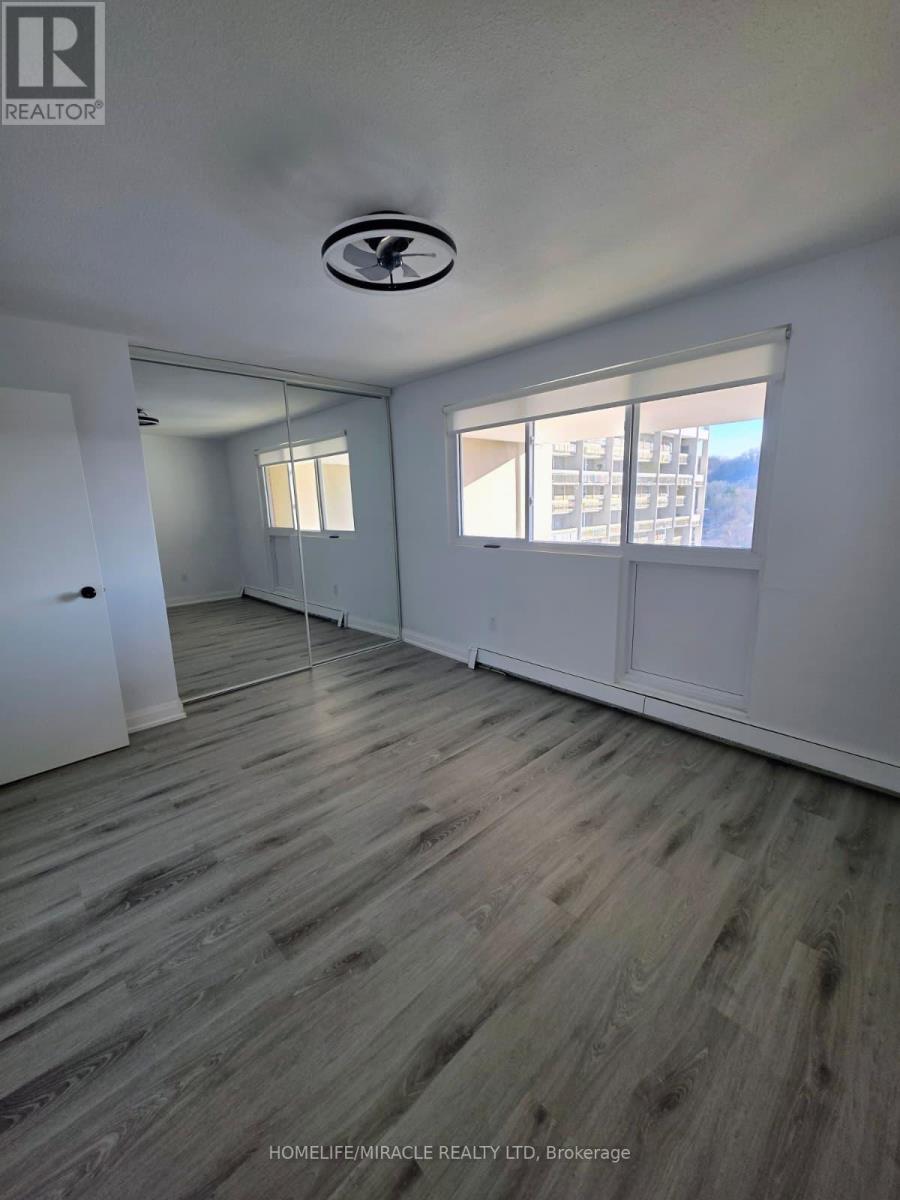 724 - 350 Quigley Road, Hamilton, Ontario  L8K 5N2 - Photo 6 - X12902924