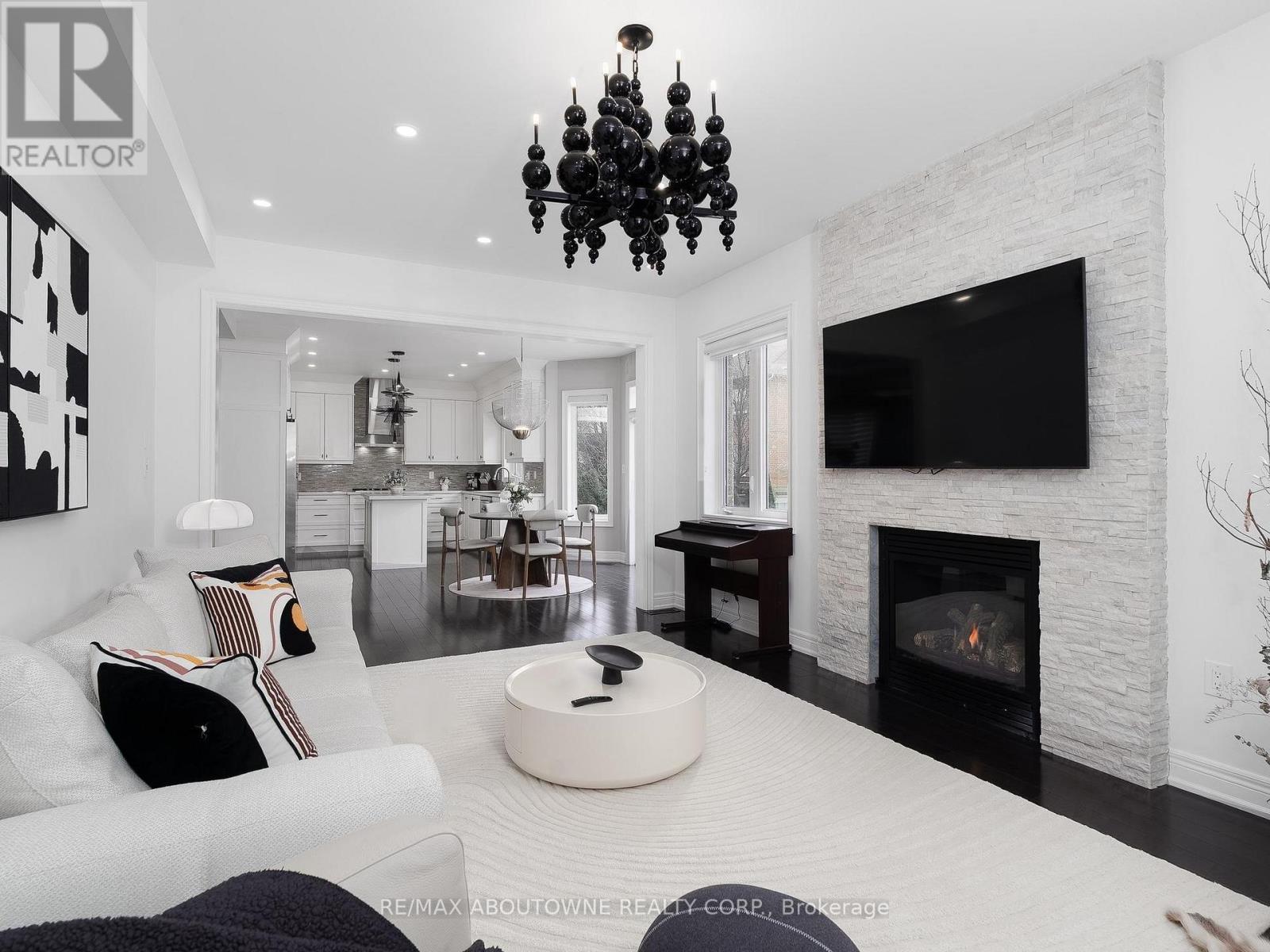 591 Hidden Trail, Oakville, Ontario  L6M 0N3 - Photo 15 - W12902904