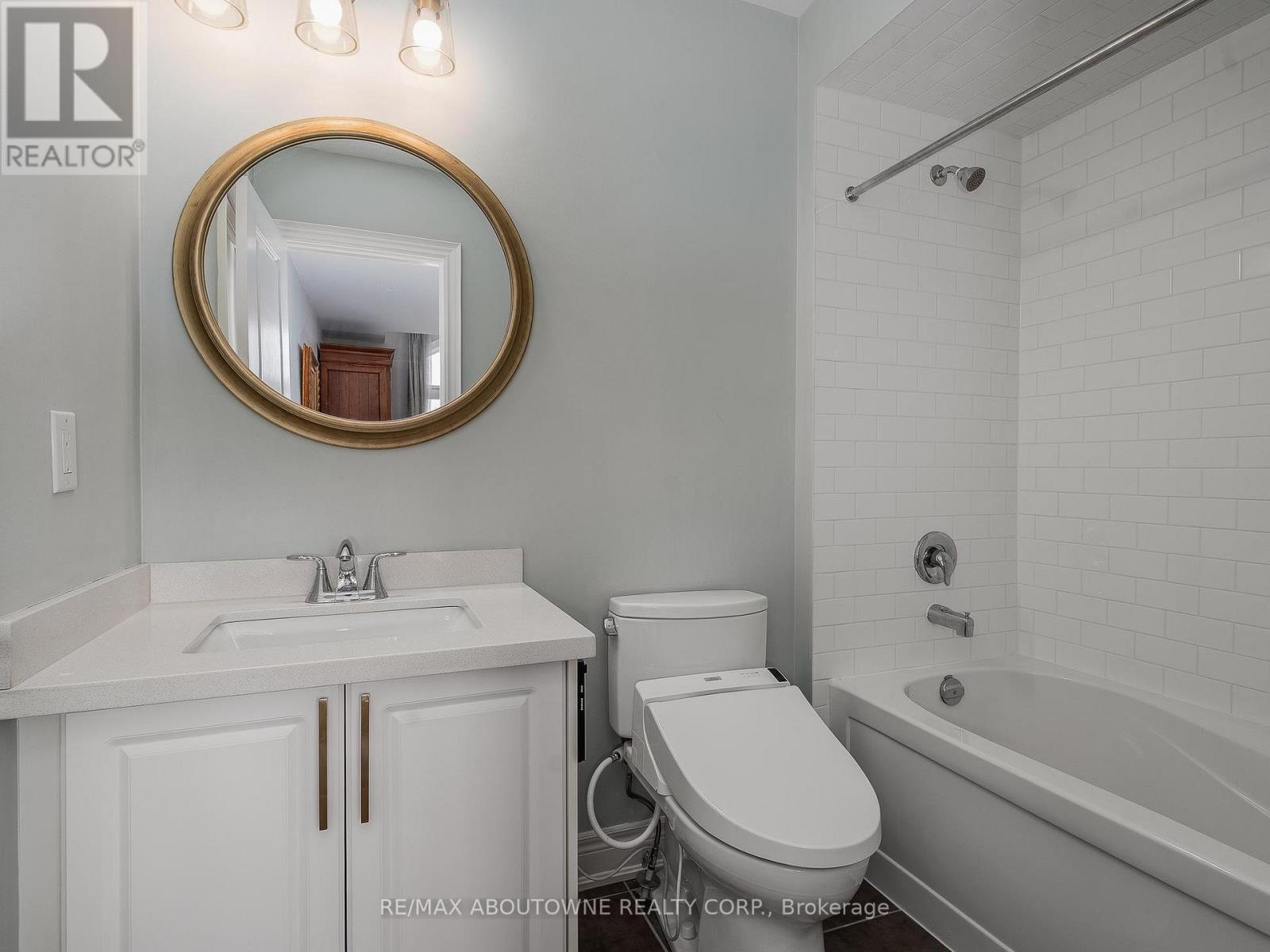 591 Hidden Trail, Oakville, Ontario  L6M 0N3 - Photo 32 - W12902904