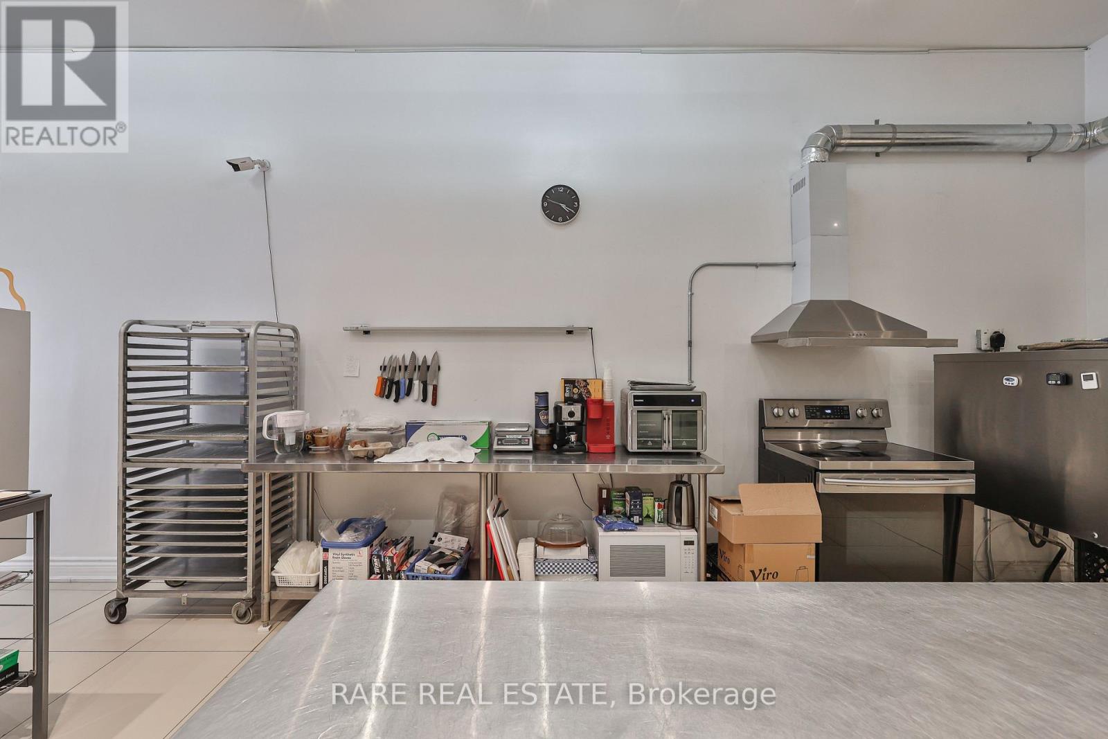 3588 Dufferin Street, Toronto, Ontario  M3K 1N1 - Photo 9 - W12896048