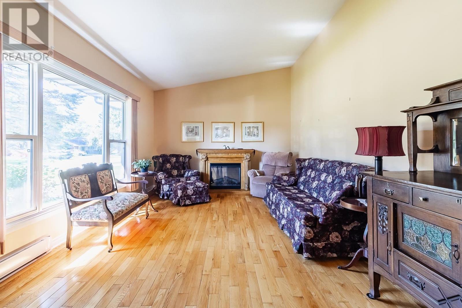 30 Carlbert St, Sault Ste. Marie, Ontario  P6A 5S5 - Photo 18 - SM260216