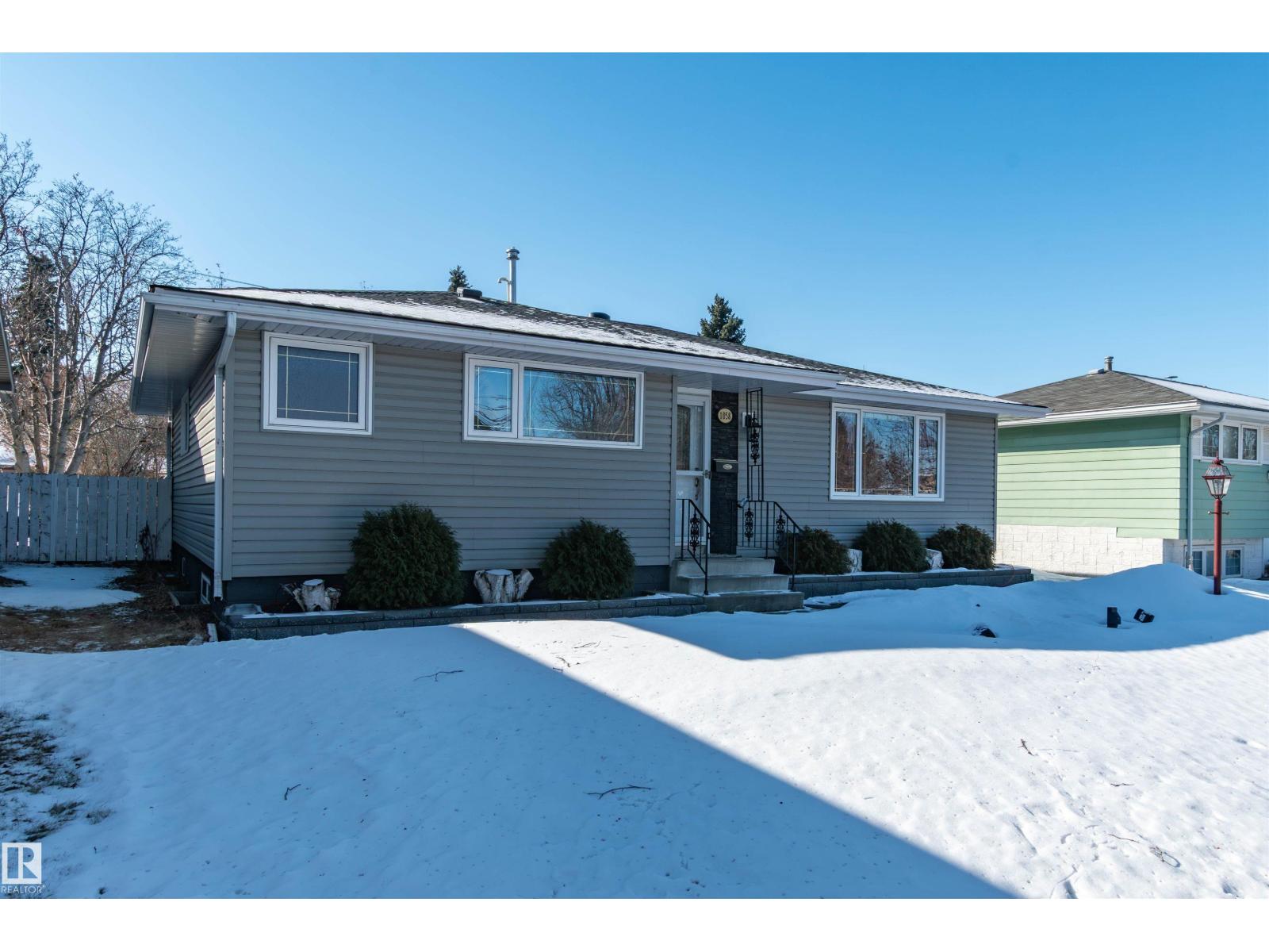 1058 Moyer DR, sherwood park, Alberta