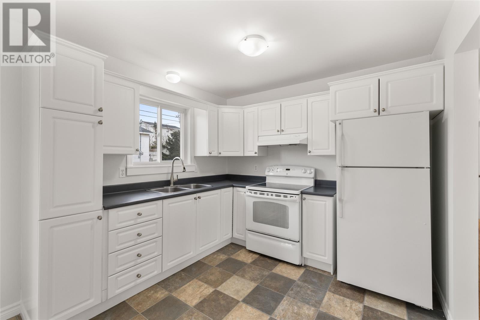 1 Windfall Crescent, Conception Bay South, Newfoundland & Labrador  A1W 4V3 - Photo 11 - 1295410