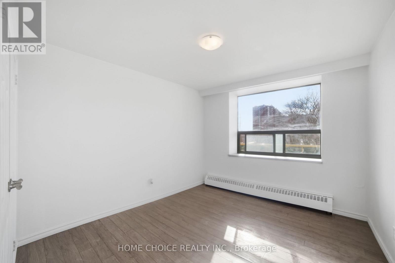 302 - 921 Midland Avenue, Toronto, Ontario  M1K 4G2 - Photo 11 - E12887768