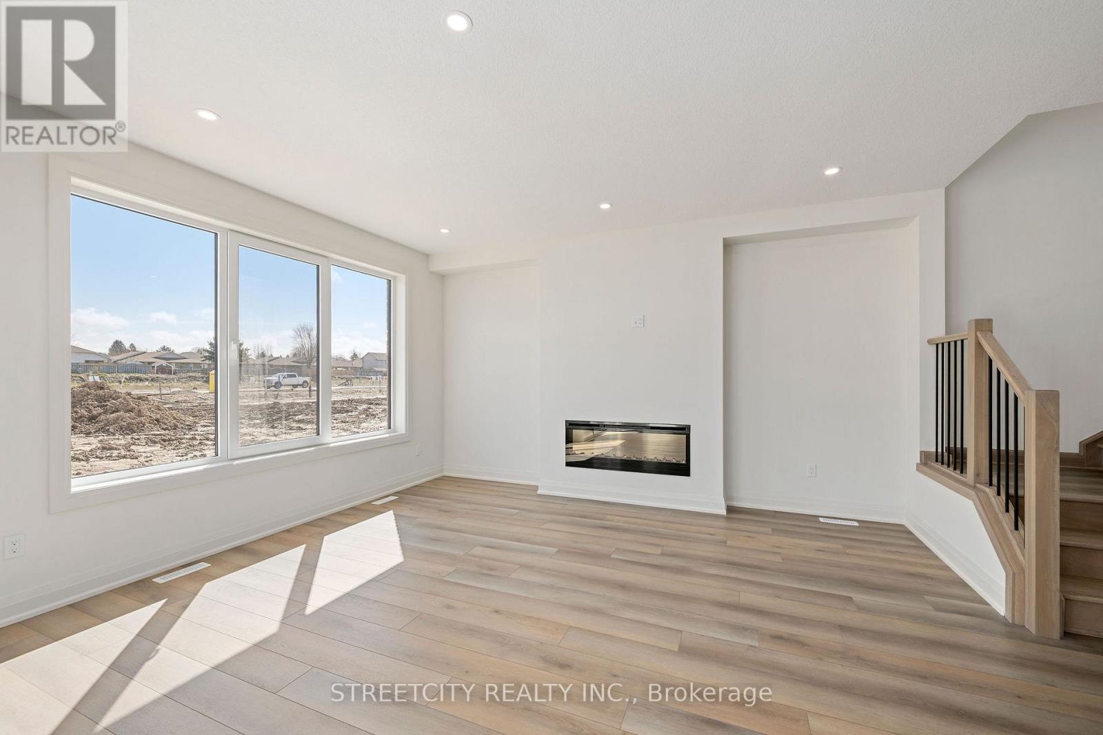 43 Lucas Road, St. Thomas, Ontario  N5R 0M2 - Photo 13 - X12899800