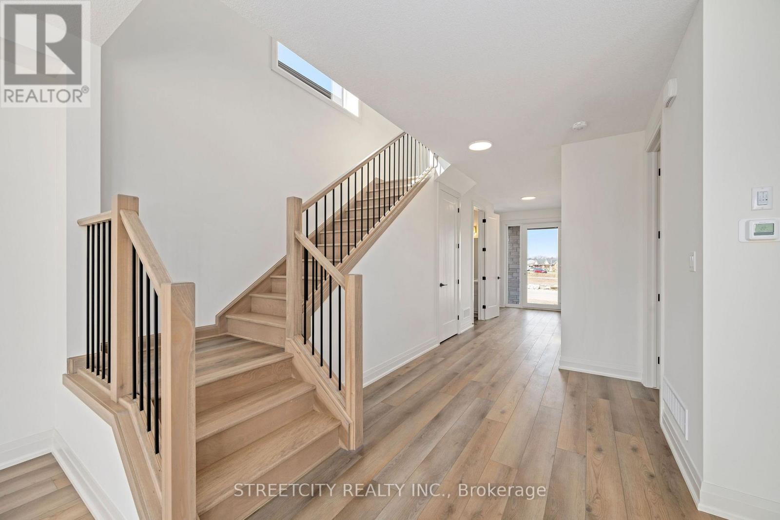 43 Lucas Road, St. Thomas, Ontario  N5R 0M2 - Photo 9 - X12899800