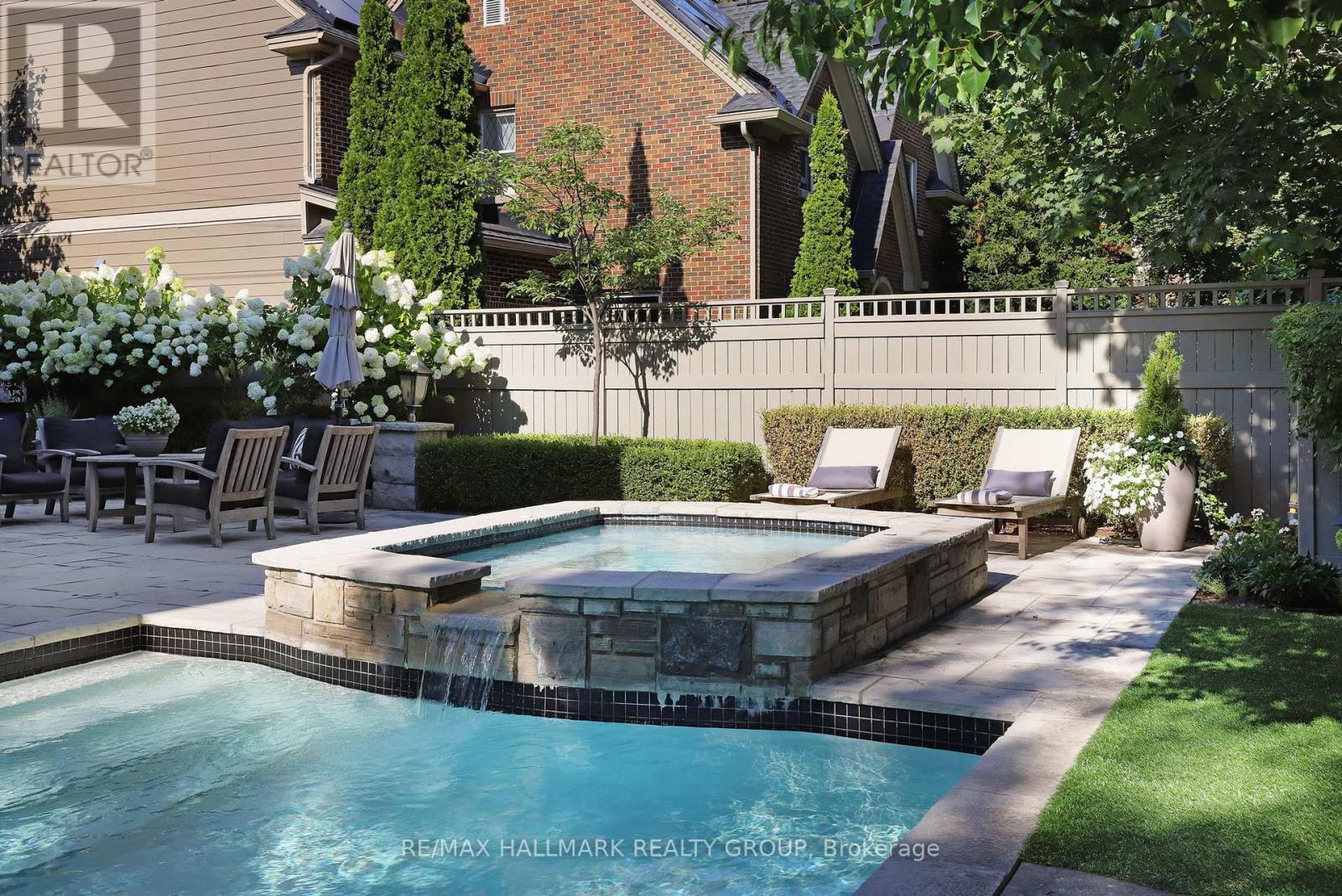 525 Piccadilly Avenue, Ottawa, Ontario  K1Y 0H7 - Photo 44 - X12824072