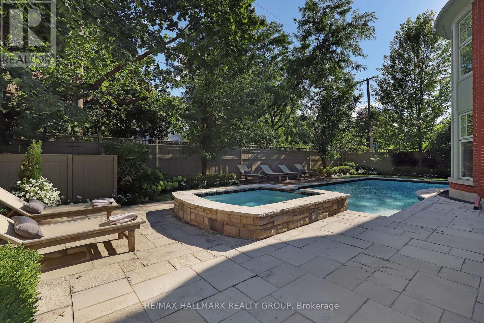 525 Piccadilly Avenue, Ottawa, Ontario  K1Y 0H7 - Photo 45 - X12824072