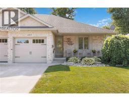 207 CASSANDRA BOULEVARD, Sarnia, Ontario