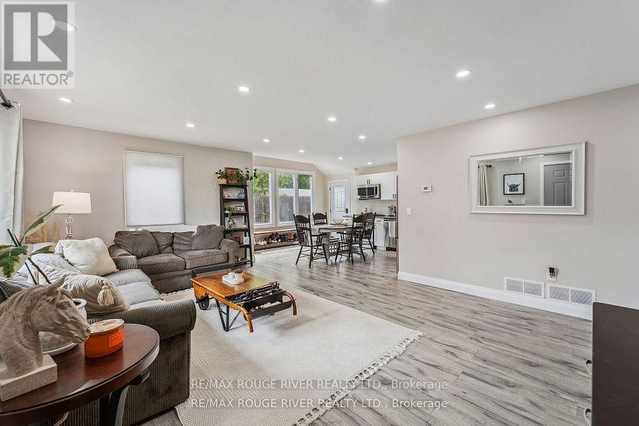 2041 Nash Road, Clarington, Ontario  L1C 3K4 - Photo 10 - E12902940