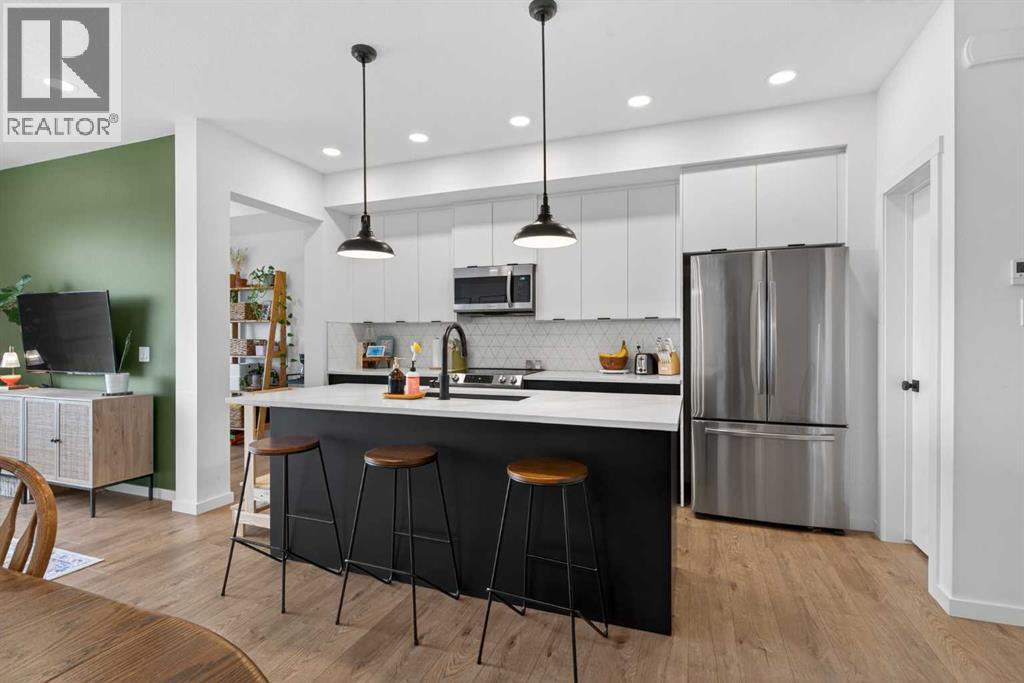 163 Creekstone Way SW, Calgary, Alberta  T2X 4P9 - Photo 2 - A2290487