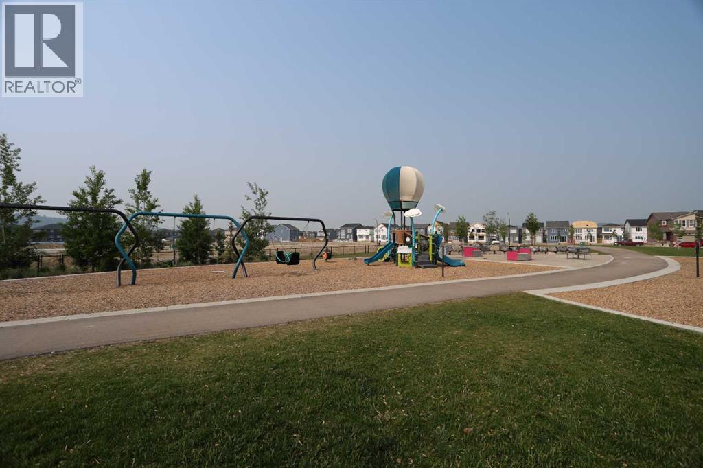 163 Creekstone Way SW, Calgary, Alberta  T2X 4P9 - Photo 37 - A2290487