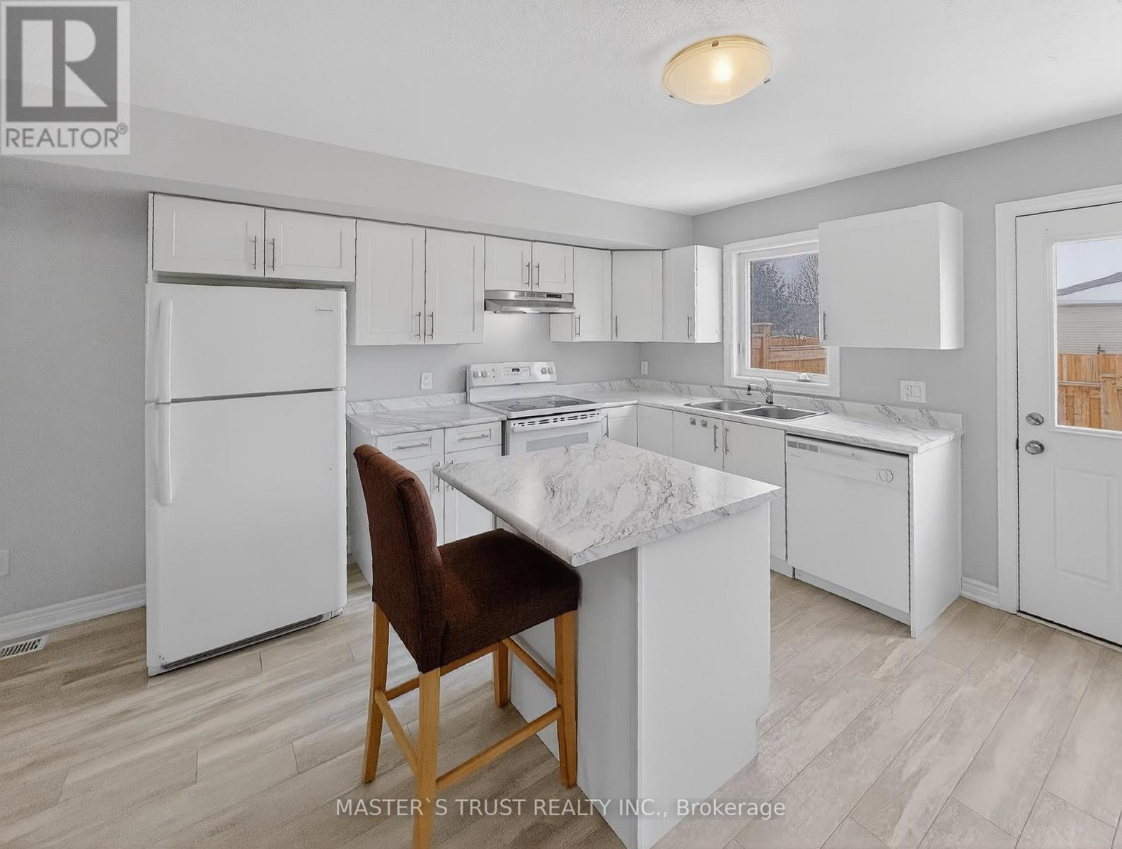 86 - 7768 Ascot Circle, Niagara Falls, Ontario  L2H 3P9 - Photo 3 - X12797614