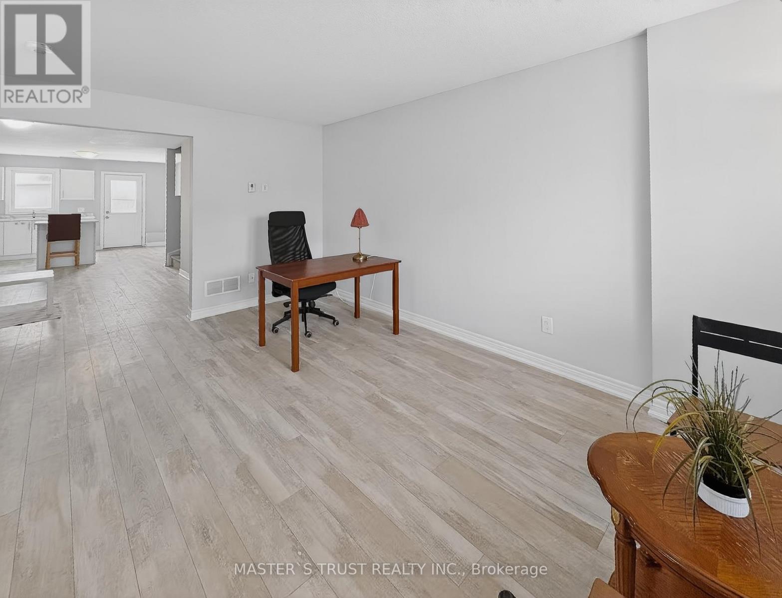 86 - 7768 Ascot Circle, Niagara Falls, Ontario  L2H 3P9 - Photo 13 - X12797614