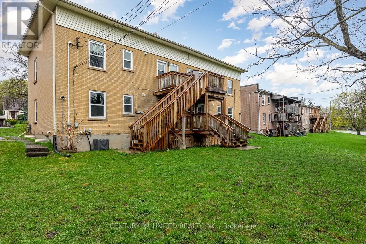 A - 1247 Clonsilla Avenue, Peterborough, Ontario  K9J 5Z1 - Photo 3 - X12902978