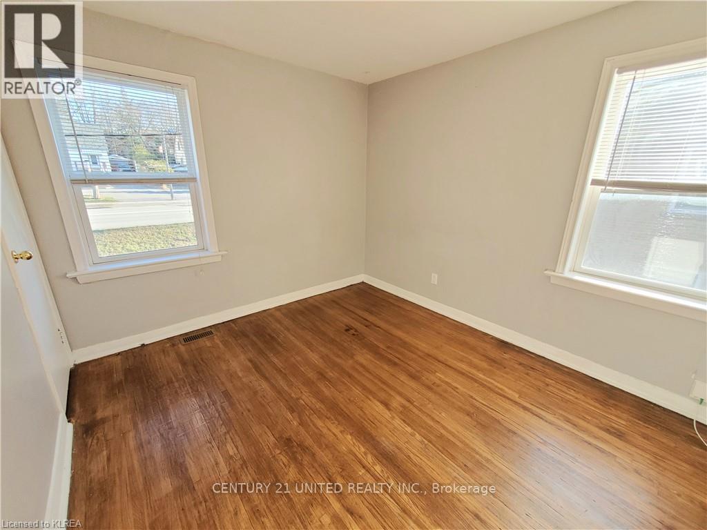 B - 1247 Clonsilla Avenue, Peterborough, Ontario  K9J 5Z1 - Photo 7 - X12902980