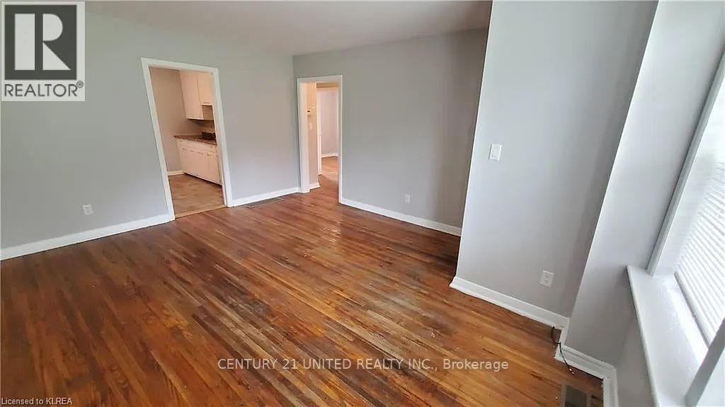 B - 1269 Clonsilla Avenue, Peterborough, Ontario  K9J 5Z1 - Photo 7 - X12902988