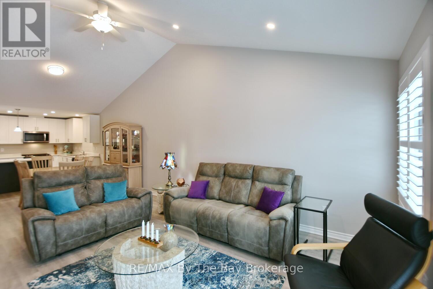 30 Ivy Crescent, Wasaga Beach, Ontario  L9Z 0H8 - Photo 13 - S12903064