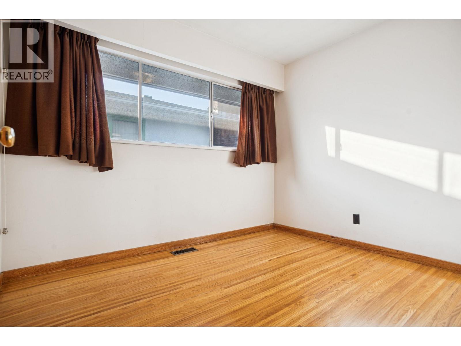 925 Nanaimo Street, Vancouver, British Columbia  V5L 4T1 - Photo 23 - R3101858