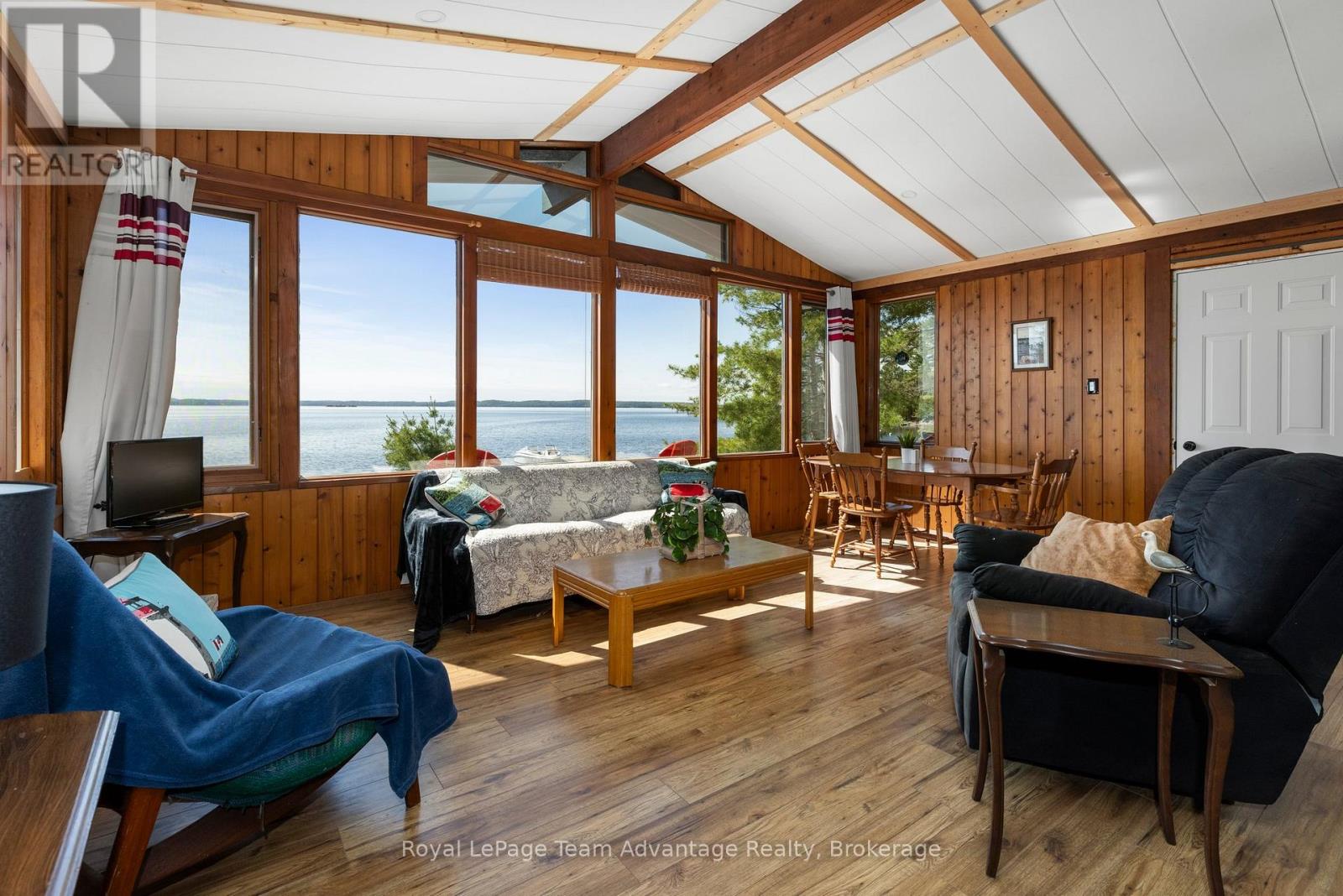 36 15c Island, Carling, Ontario  P0G 1G0 - Photo 7 - X12903052