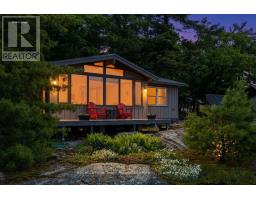 36 15C ISLAND, Carling, Ontario