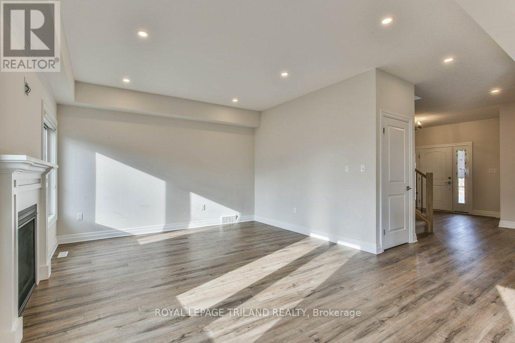 83 Greene Street, South Huron, Ontario  N0M 1S2 - Photo 8 - X12903058