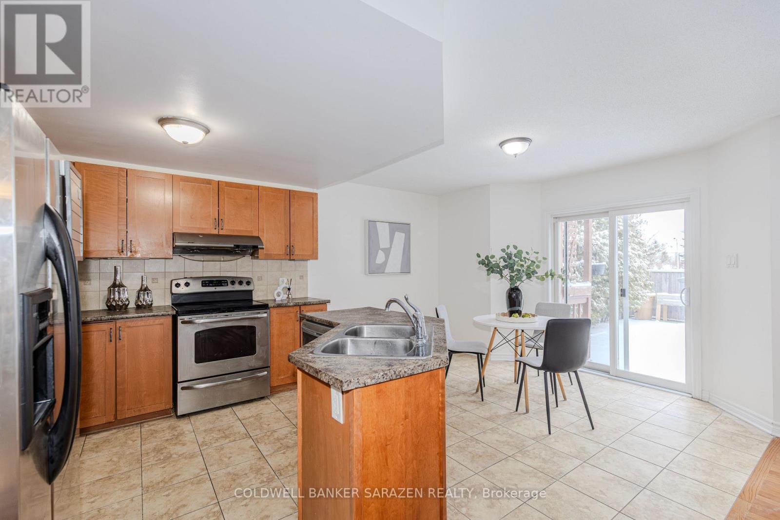 852 Taradale Drive, Ottawa, Ontario  K2J 5P3 - Photo 12 - X12903016