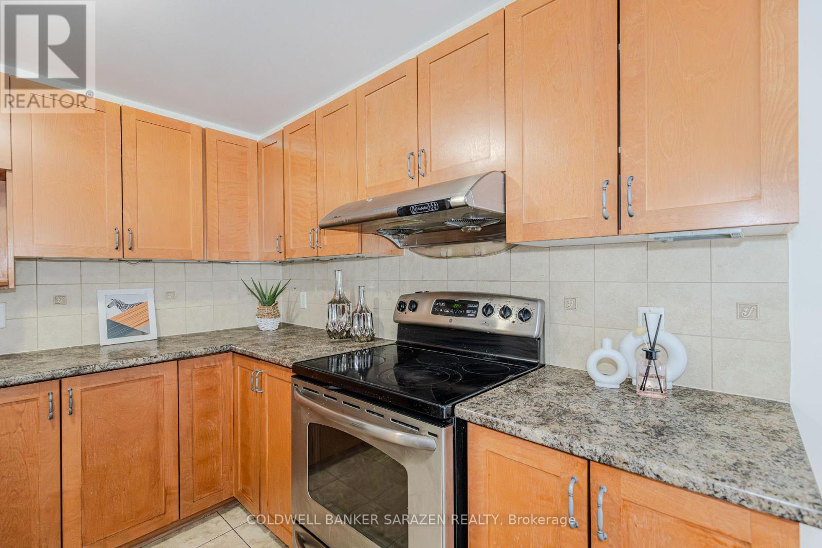 852 Taradale Drive, Ottawa, Ontario  K2J 5P3 - Photo 15 - X12903016