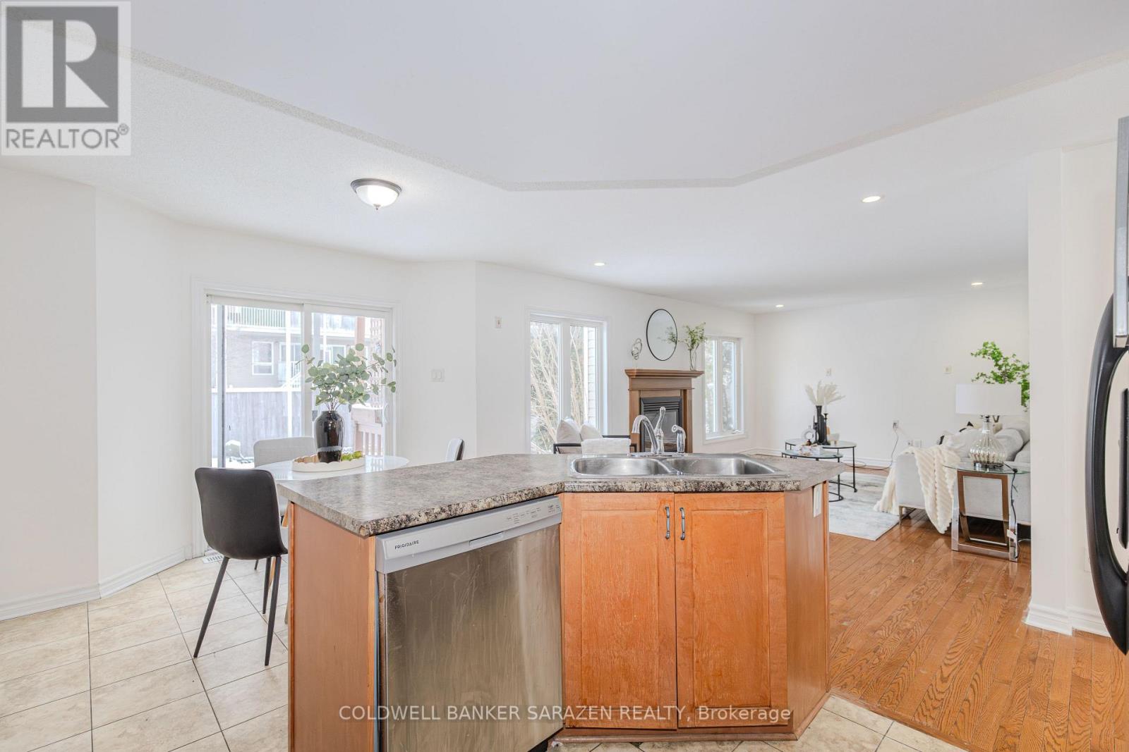 852 Taradale Drive, Ottawa, Ontario  K2J 5P3 - Photo 16 - X12903016