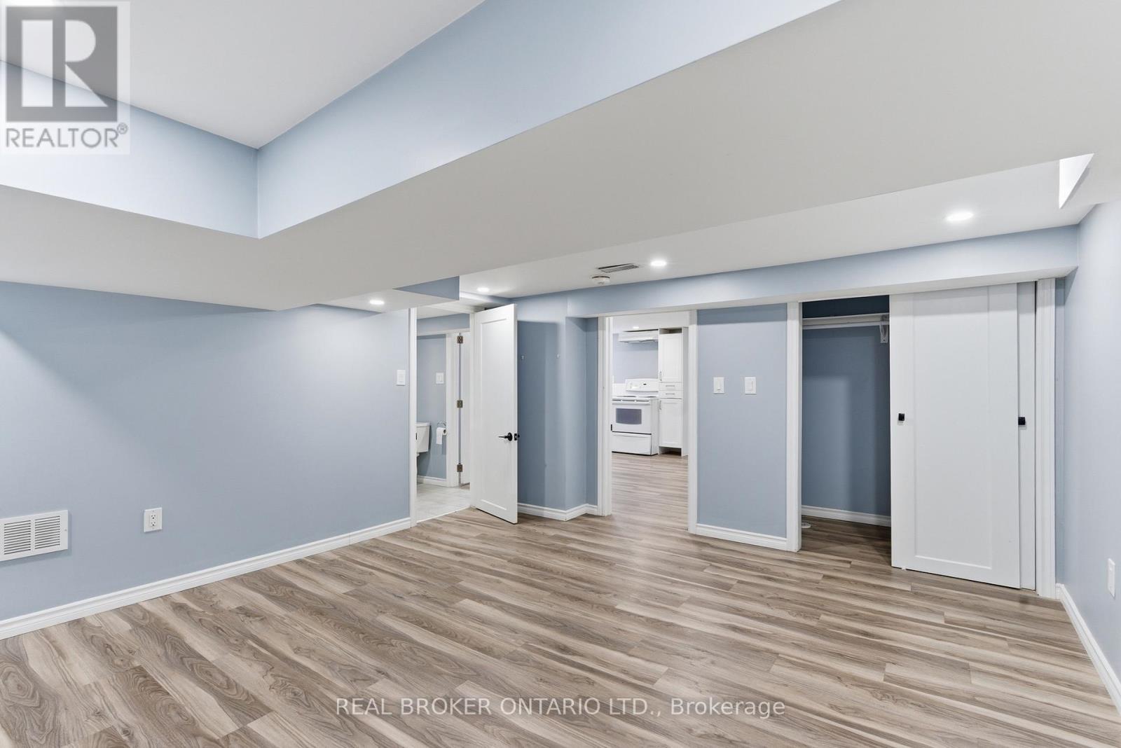 880 Lawrence Road, Hamilton, Ontario  L8K 2A3 - Photo 29 - X12893418