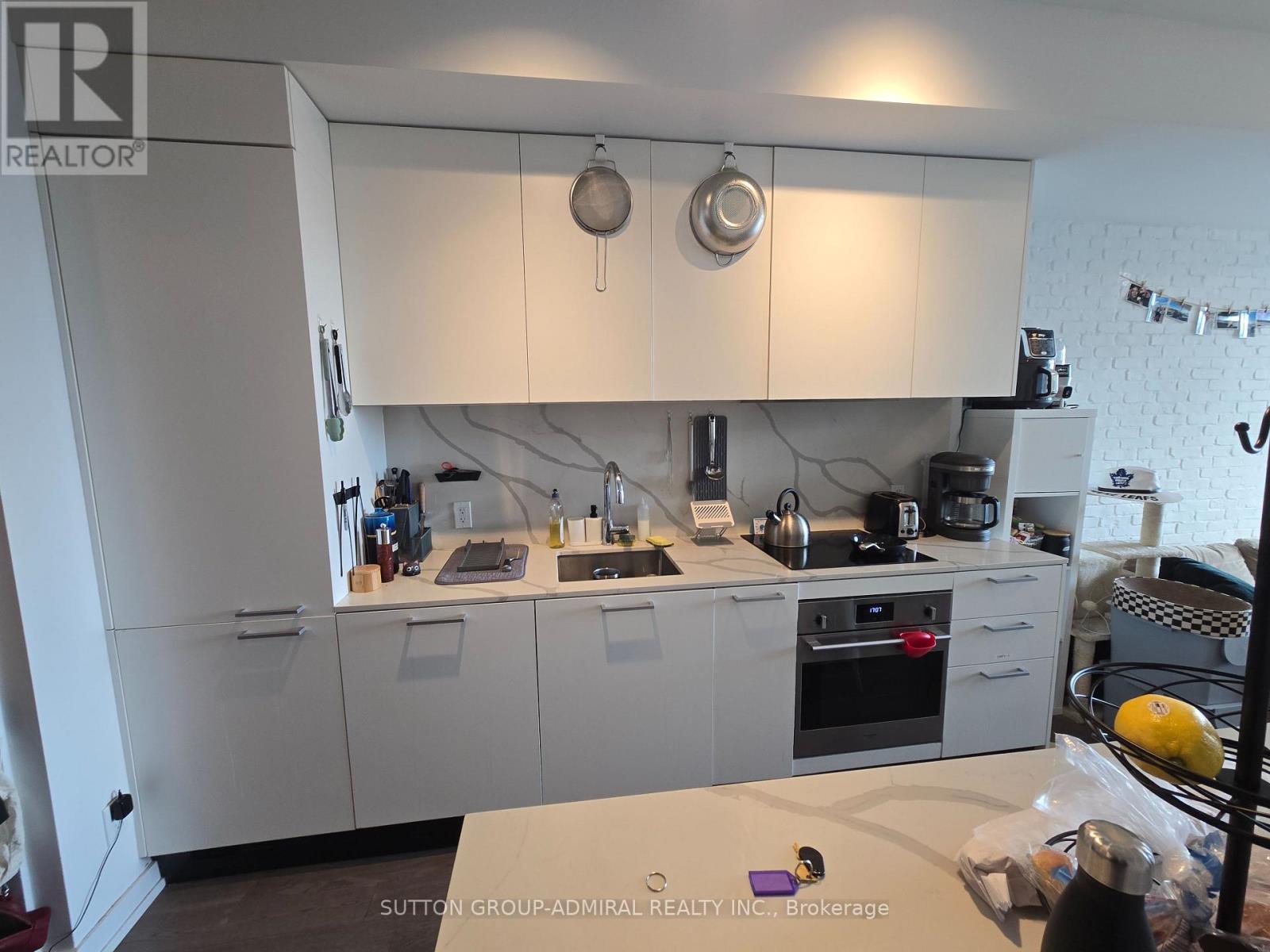 402 - 200 Sudbury Street, Toronto (Little Portugal), Ontario  M6J 0H1 - Photo 10 - C12889410